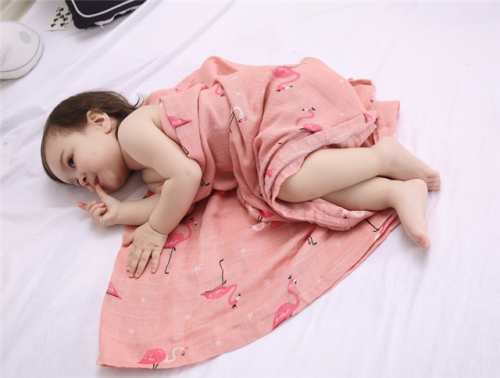 LAT Couverture d'Emmaillotage en Mousseline de Coton Serviette de Bain pour Enfant Bébé 120*120cm